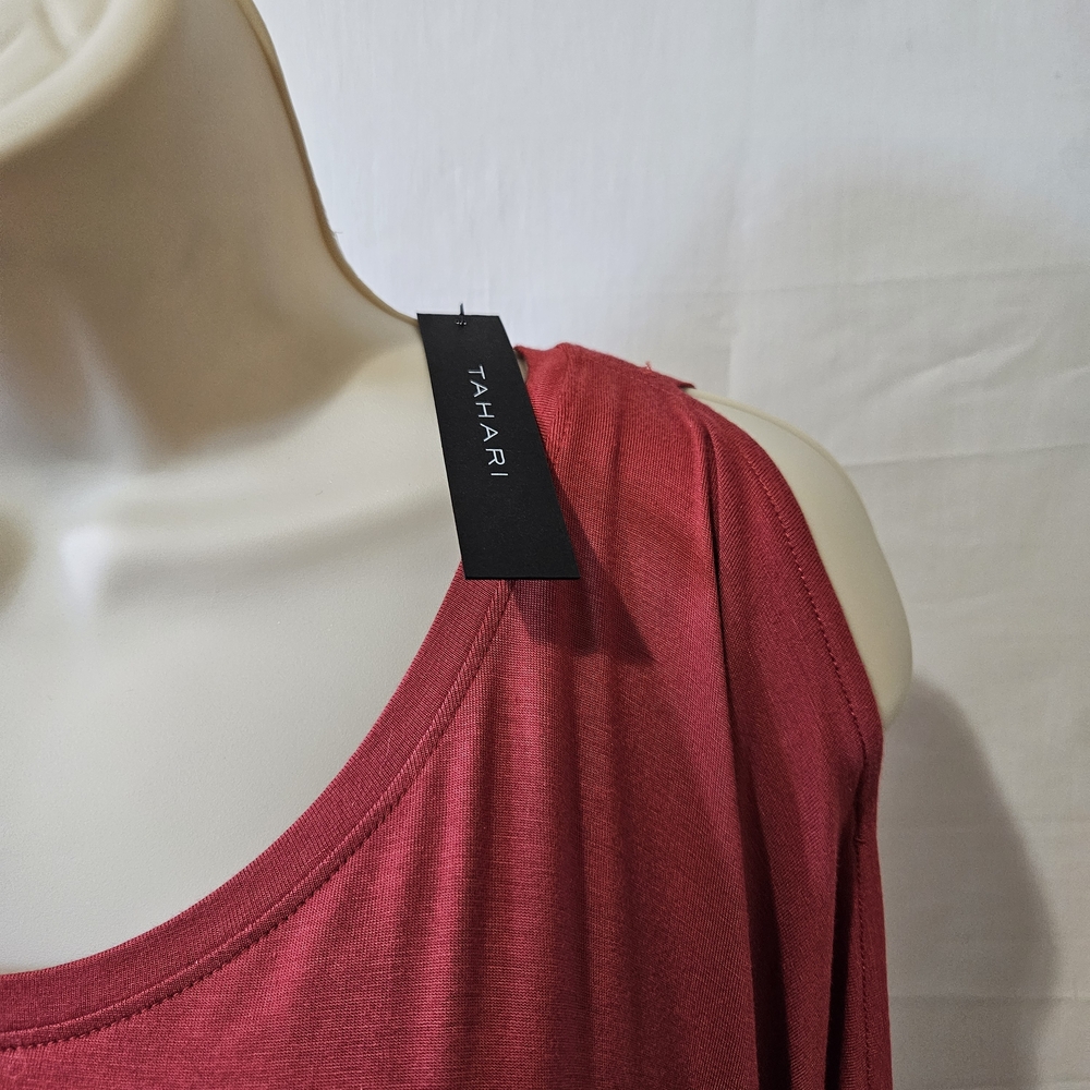 [NWT] Tahari Cold Shoulder Ladder Cut Short Sleeve Pullover Top - Picture 3 of 8